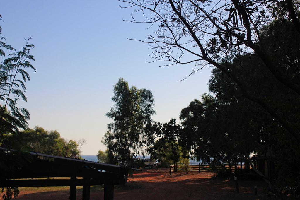 Hôtel Kooljaman à Dampier Peninsula Extérieur photo