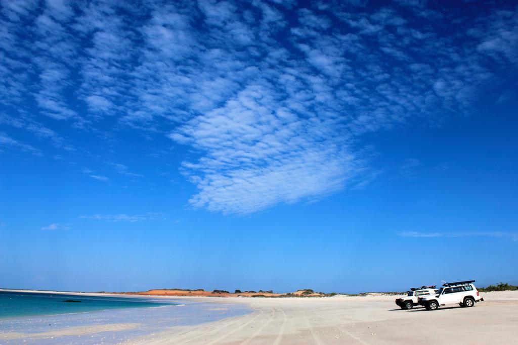 Hôtel Kooljaman à Dampier Peninsula Extérieur photo